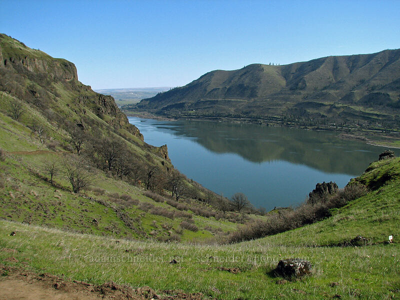 view to the southeast [Cherry Orchard Trail, Lyle, Klickitat County, Washington]