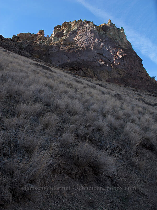 Red Ryder Buttress [Misery Ridge Trail, Smith Rock State Park, Deschutes County, Oregon]