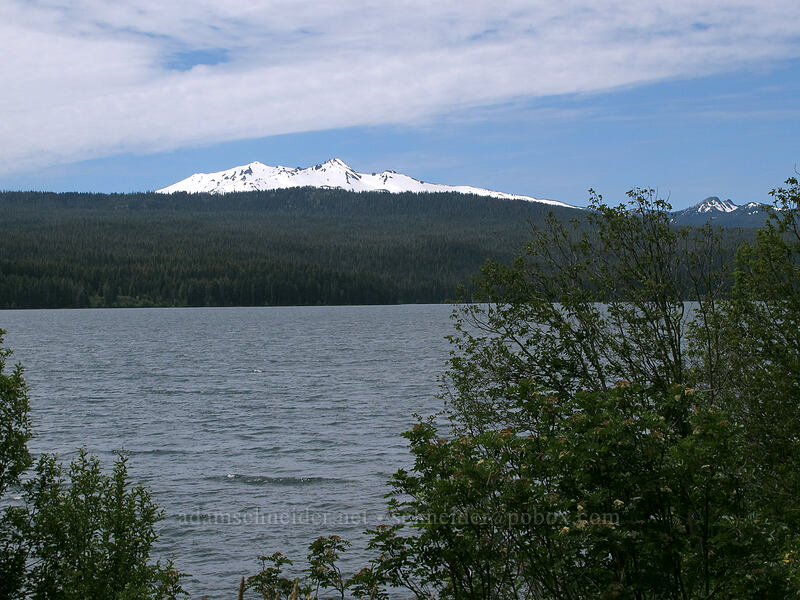 Diamond Peak & Odell lake [Highway 58, Deschutes National Forest, Klamath County, Oregon]