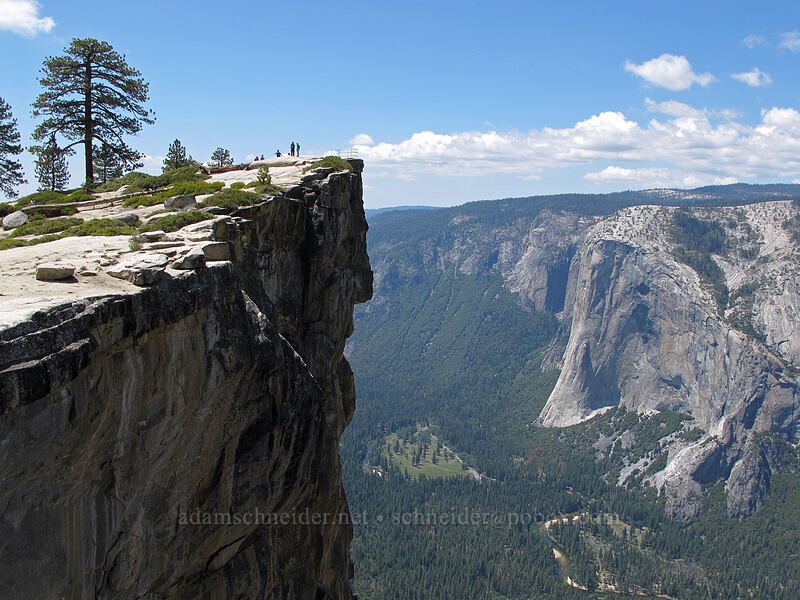 Taft Point & El Capitan [Taft Point, Yosemite National Park, Mariposa County, California]