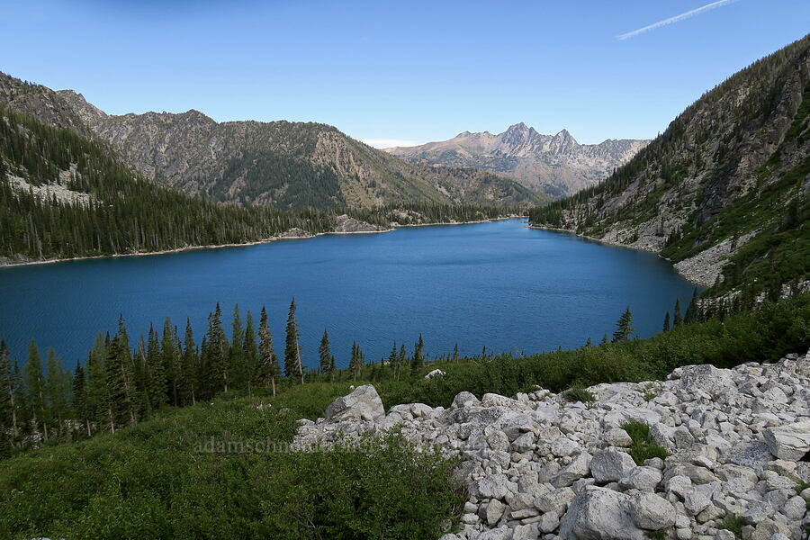 Colchuck Lake & Cashmere Mountain [below Aasgard Pass, Alpine Lakes Wilderness, Chelan County, Washington]