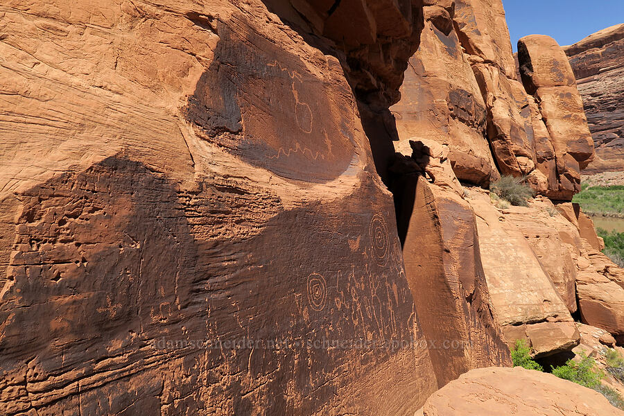 petroglyphs [Jughandle Arch, Moab, Grand County, Utah]