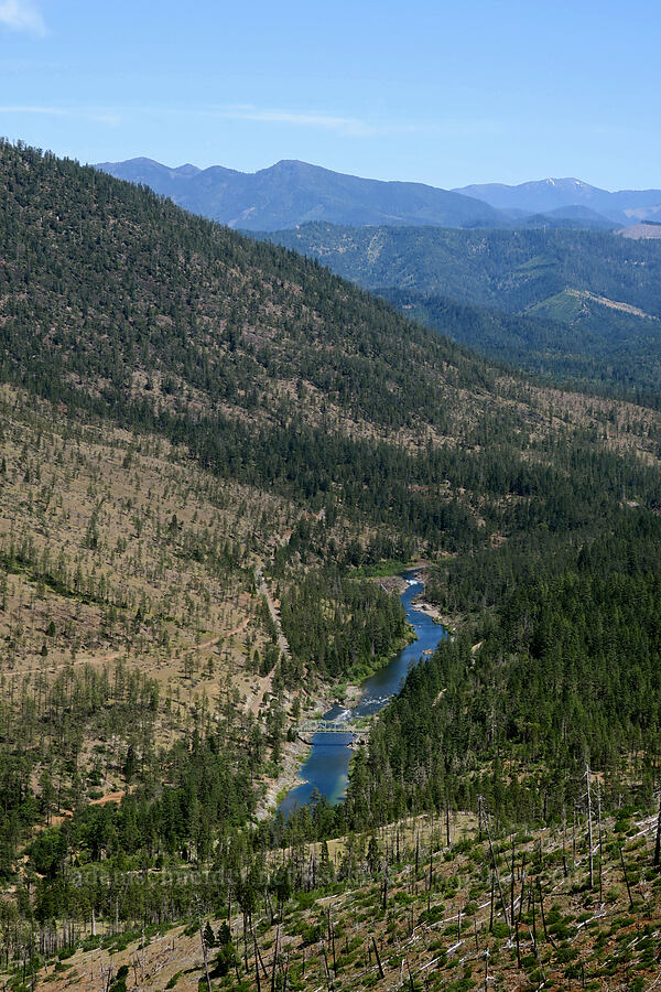 Illinois River & Siskiyou Mountains [Forest Road 4201, Rogue River-Siskiyou National Forest, Josephine County, Oregon]