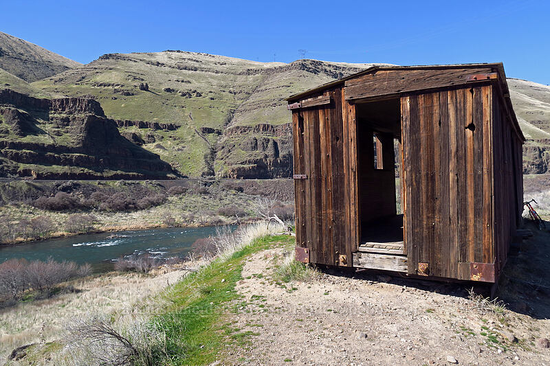 old wooden railroad car [Old Railbed Trail, Deschutes River State Recreation Area, Sherman County, Oregon]