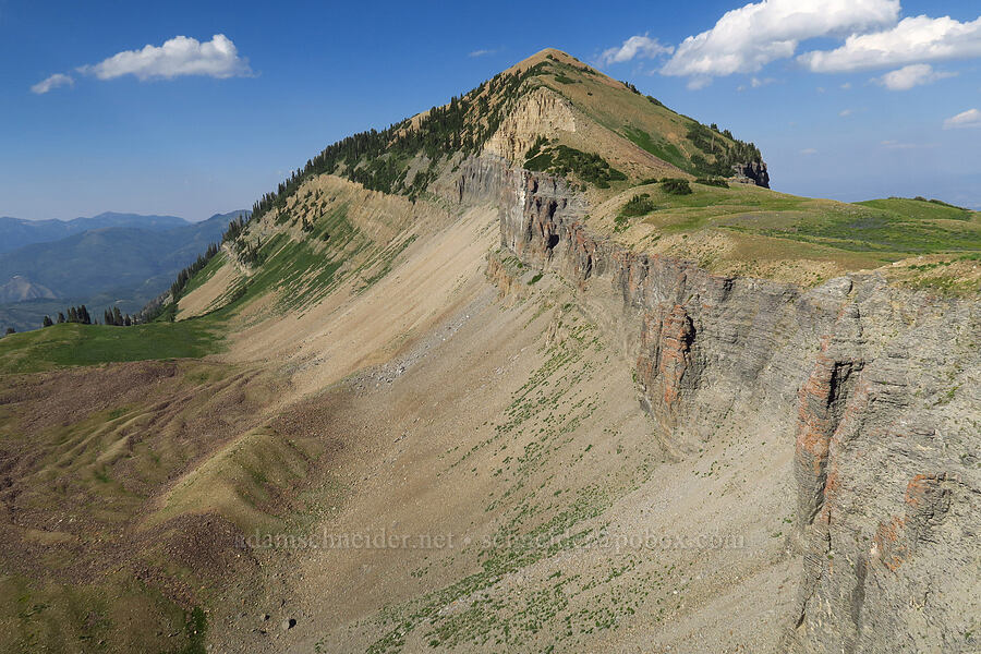 Roberts Horn & cliffs above Timpanogos Basin [Mt. Timpanogos Trail, Mount Timpanogos Wilderness, Utah County, Utah]