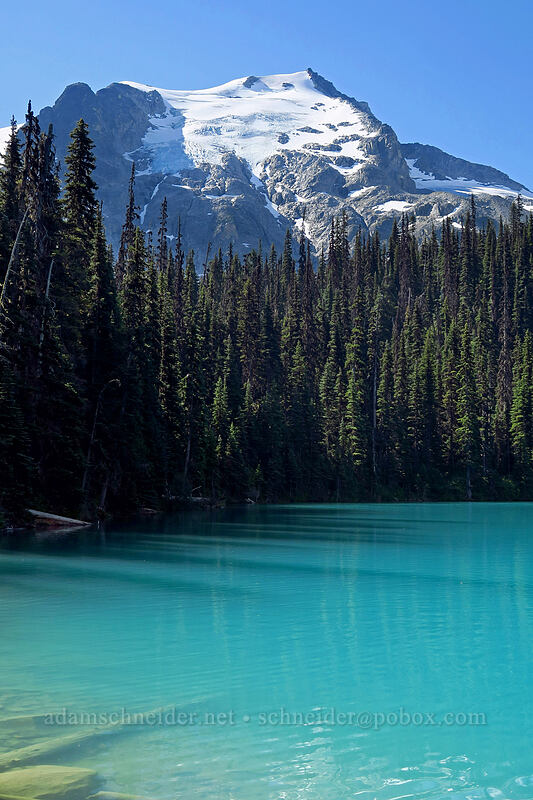 Slalok Mountain & Middle Joffre Lake [bracket] [Joffre Lakes Trail, Joffre Lakes Provincial Park, British Columbia, Canada]