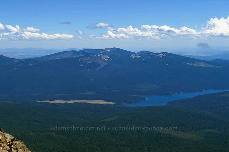 peaks in Mountain Lake Wilderness [Mt. McLoughlin summit, Sky Lakes Wilderness, Jackson County, Oregon]