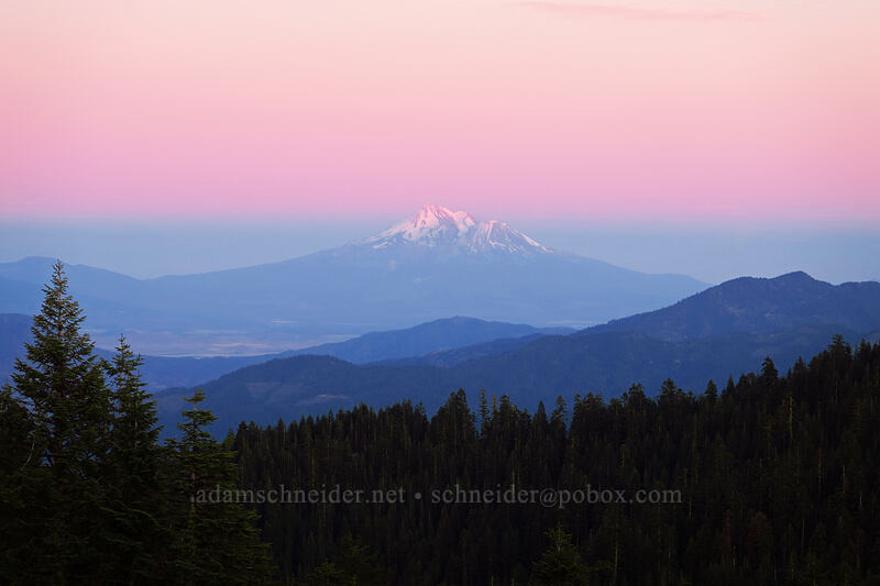 Mount Shasta at sunset [Meridian Overlook, Rogue River-Siskiyou National Forest, Jackson County, Oregon]