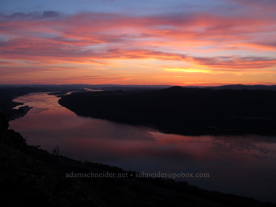 sunset [Angel's Rest, Columbia River Gorge, Multnomah County, Oregon]