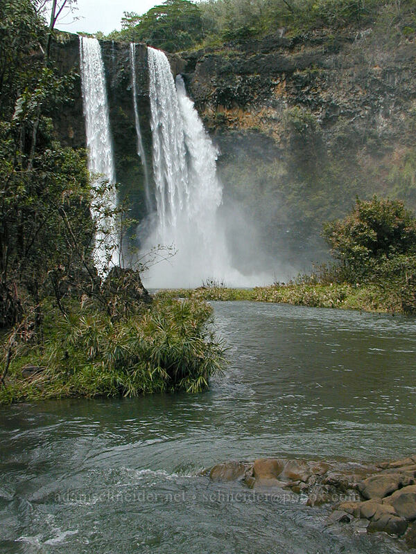 Wailua Falls & River [Wailua Falls, Wailua River State Park, Kaua'i, Hawaii]