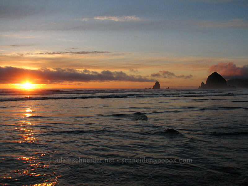 Haystack Rock at sunset [Tolovana Park, Cannon Beach, Clatsop County, Oregon]