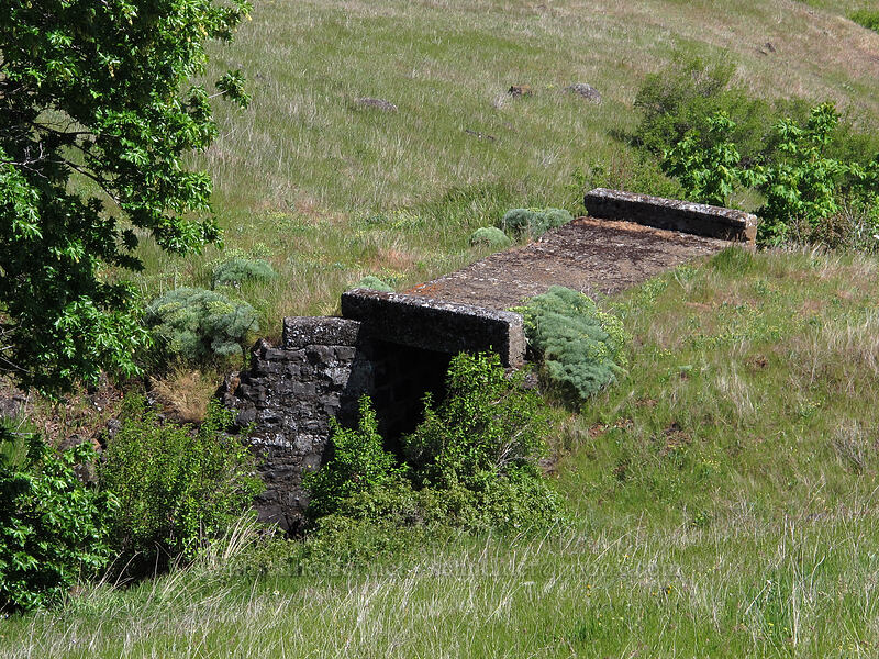 very small stone bridge [Seven-Mile Hill, Chenoweth, Wasco County, Oregon]