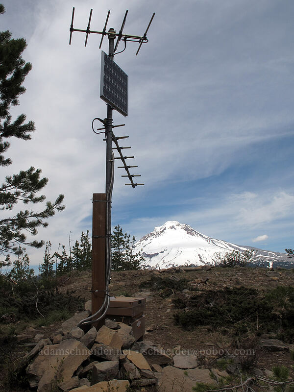 seismometer [Tom Dick & Harry Mountain, Mt. Hood National Forest, Clackamas County, Oregon]