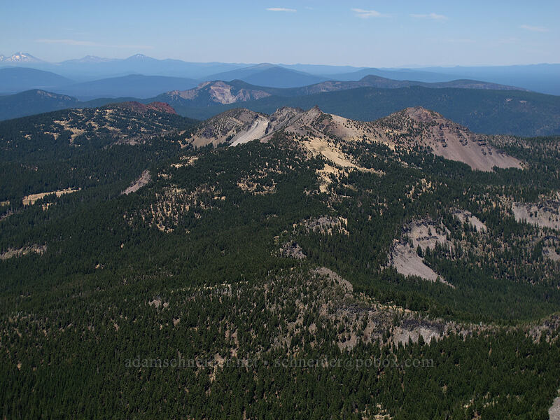 view to the north (Howlock Mountain) [Mt. Thielsen summit, Mt. Thielsen Wilderness, Douglas County, Oregon]