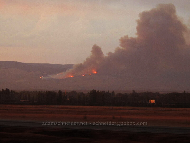 Snag Canyon Fire [I-90, Ellensburg, Kittitas County, Washington]