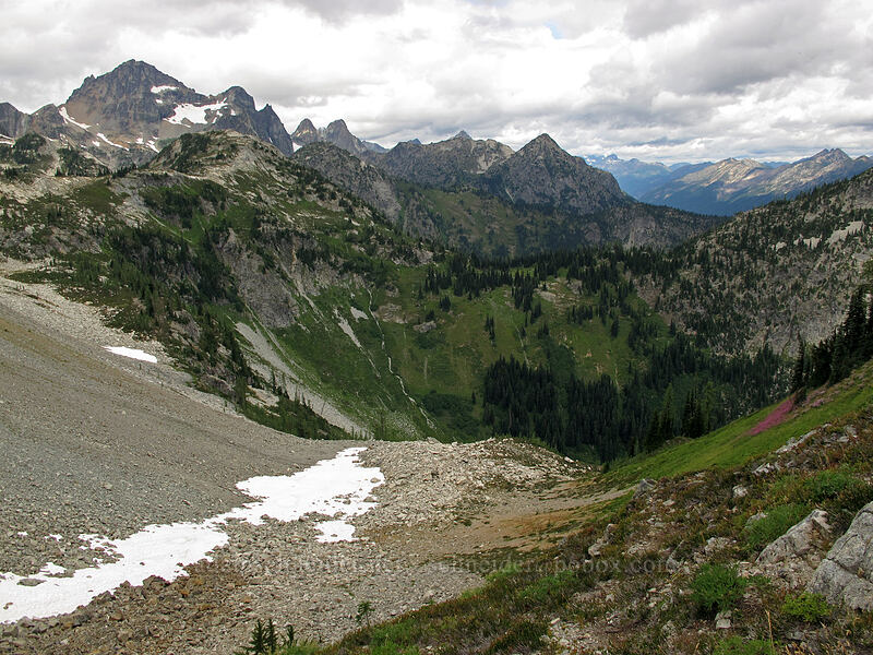Black Peak & Heather Pass [Maple Pass Trail, Okanogan-Wenatchee National Forest, Chelan County, Washington]
