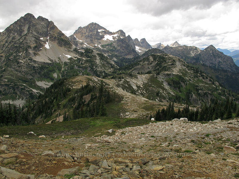 Corteo Peak & Black Peak [Maple Pass Trail, North Cascades National Park, Chelan County, Washington]
