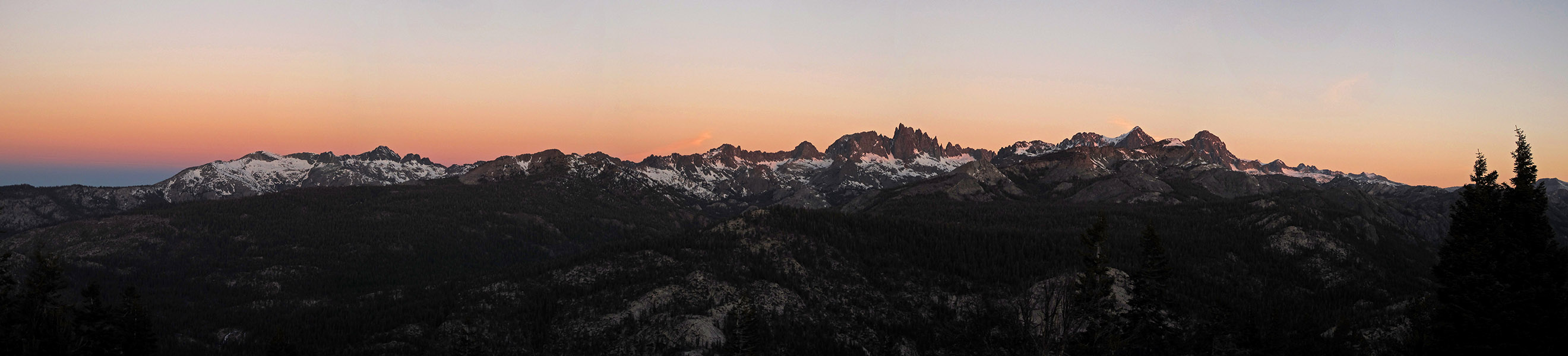 Ritter Range sunrise panorama [Minaret Vista, Inyo National Forest, Madera County, California]