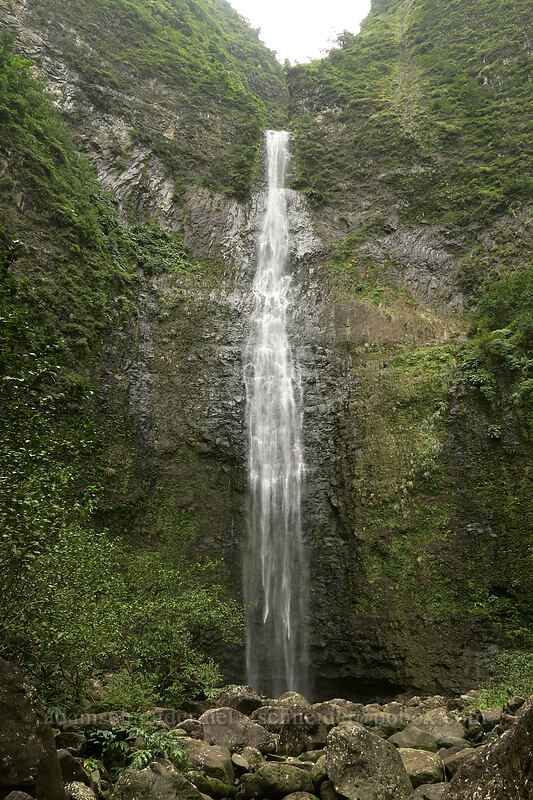 Hanakapi'ai Falls [Hanakapi'ai Falls Trail, Na Pali Coast State Park, Kaua'i, Hawaii]