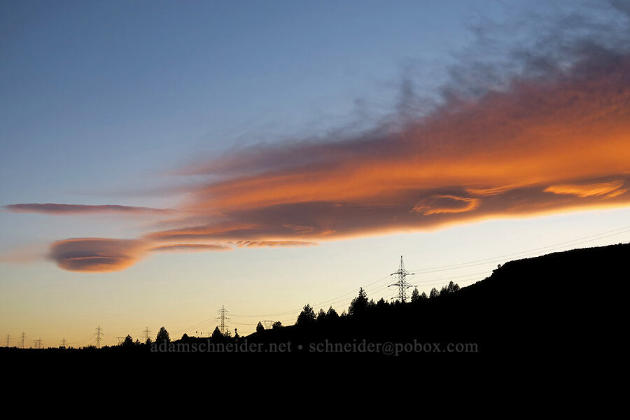 lenticular clouds [U.S. Highway 197, Wasco County, Oregon]