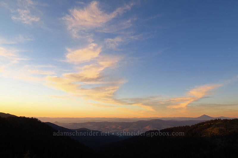 sunset clouds [Split Rock Trail, Rogue River-Siskiyou National Forest, Jackson County, Oregon]