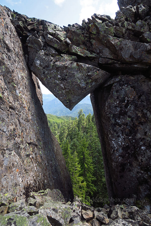 rock arch in Not Nasty Rock [Not Nasty Rock, Willamette National Forest, Marion County, Oregon]