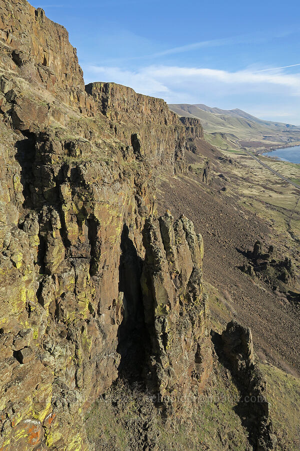 basalt cliffs [Columbia Hills State Park, Klickitat County, Washington]