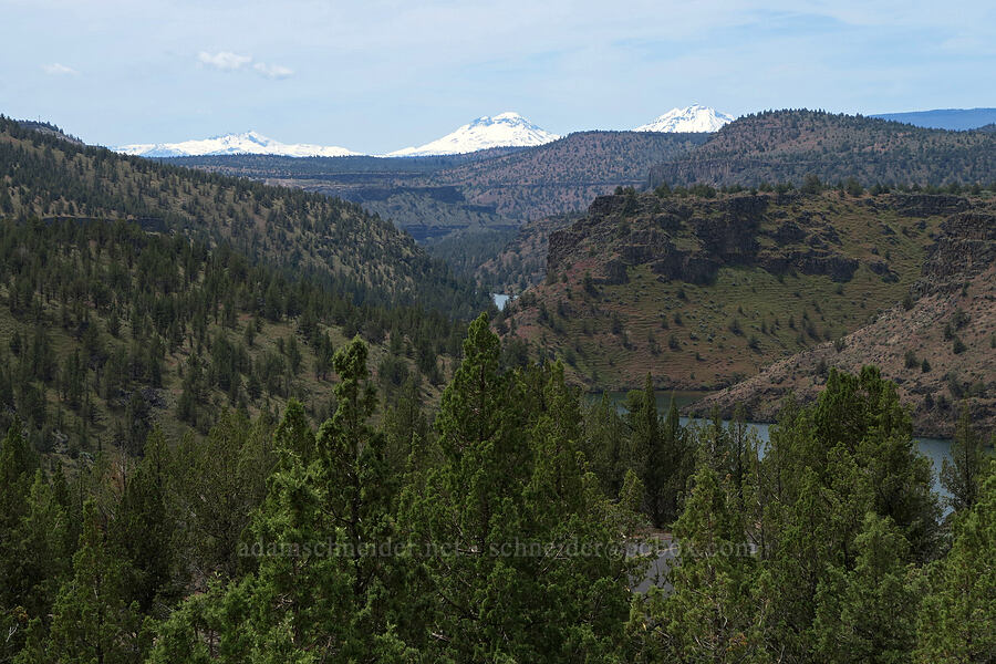 Three Sisters & Broken Top [Lake Simtustus Trail, Jefferson County, Oregon]