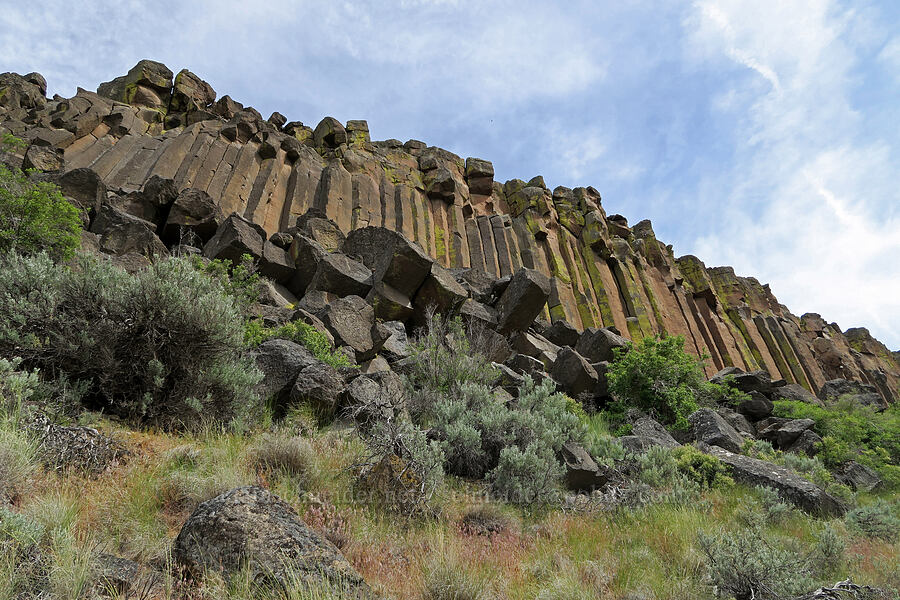 North Wall & columnar basalt [Trout Creek Climbing Area, Jefferson County, Oregon]