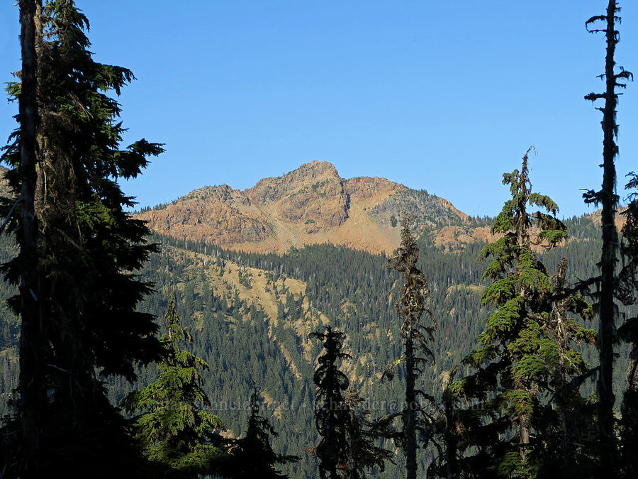 Paddy-Go-North Peak [Cathedral Pass Trail, Alpine Lakes Wilderness, Kittitas County, Washington]