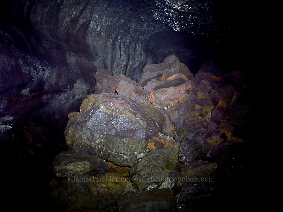 breakdown [Ape Cave, Mt. St. Helens National Volcanic Monument, Skamania County, Washington]