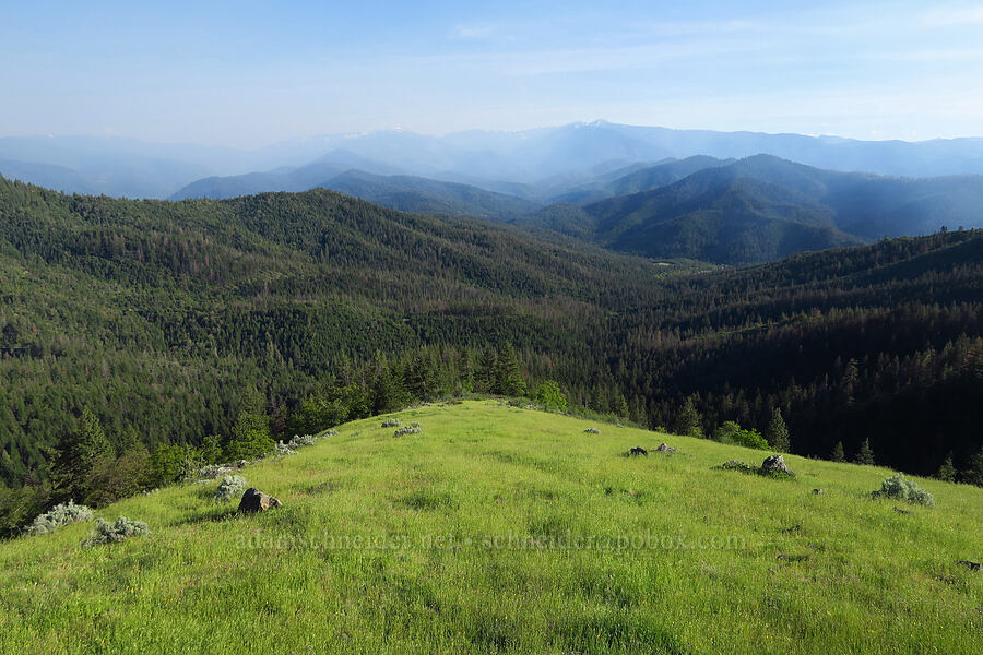 smoky view to the south [Anderson Butte Road, Jackson County, Oregon]