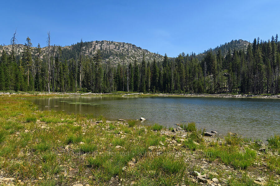 Mumbo Lake & Seven Lakes Peak [Mumbo Lake, Shasta-Trinity National Forest, Trinity County, California]