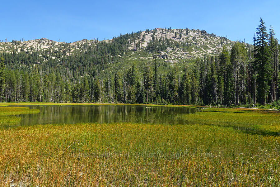 Upper Mumbo Lake & Seven Lakes Peak [Upper Mumbo Lake, Shasta-Trinity National Forest, Trinity County, California]